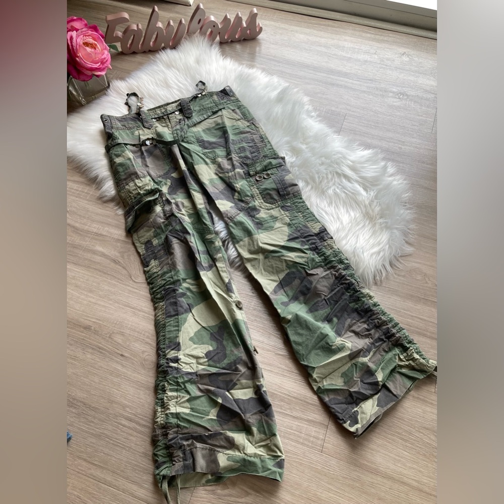 Vintage Abercrombie & Fitch Camouflage Cargo Pants, Adjust to Capris NWT Small